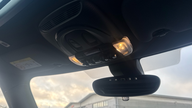 MINI Hatchback 135kW Cooper S Level 3 33kWh 3dr Auto Electric Hatchback